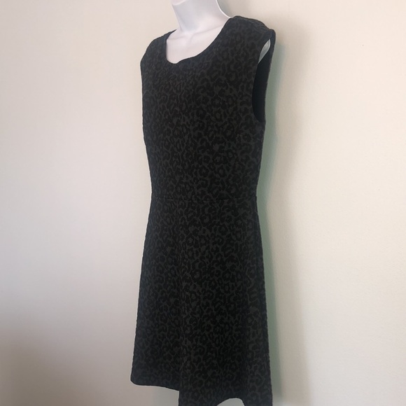 Loft Dress - Picture 4 of 5